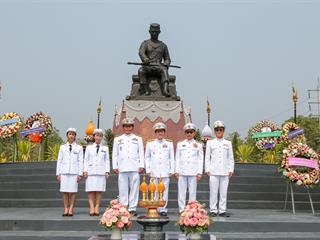 มหาวิทยาลัยพะเยา,นำโดย,ศาสตราจารย์พิเศษ,ดร.มณฑล,สงวนเสริมศรี,อธิการบดีมหาวิทยาลัยพะเยา,พร้อมด้วยคณะผู้บริหาร,คณาจารย์,เจ้าหน้าที่,,เข้าร่วมพิธีวางพวงมาลาถวายราชสักการะ,วันคล้ายวันสวรรคตสมเด็จพระนเรศวรมหาราช,ประจำปี,2561,