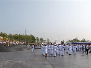 มหาวิทยาลัยพะเยา,นำโดย,ศาสตราจารย์พิเศษ,ดร.มณฑล,สงวนเสริมศรี,อธิการบดีมหาวิทยาลัยพะเยา,พร้อมด้วยคณะผู้บริหาร,คณาจารย์,เจ้าหน้าที่,,เข้าร่วมพิธีวางพวงมาลาถวายราชสักการะ,วันคล้ายวันสวรรคตสมเด็จพระนเรศวรมหาราช,ประจำปี,2561,