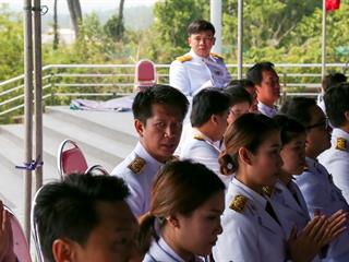 มหาวิทยาลัยพะเยา,นำโดย,ศาสตราจารย์พิเศษ,ดร.มณฑล,สงวนเสริมศรี,อธิการบดีมหาวิทยาลัยพะเยา,พร้อมด้วยคณะผู้บริหาร,คณาจารย์,เจ้าหน้าที่,,เข้าร่วมพิธีวางพวงมาลาถวายราชสักการะ,วันคล้ายวันสวรรคตสมเด็จพระนเรศวรมหาราช,ประจำปี,2561,