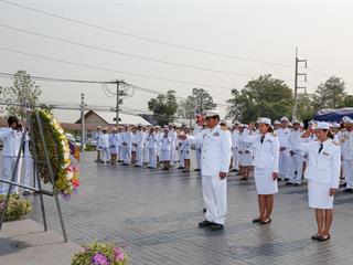 มหาวิทยาลัยพะเยา,นำโดย,ศาสตราจารย์พิเศษ,ดร.มณฑล,สงวนเสริมศรี,อธิการบดีมหาวิทยาลัยพะเยา,พร้อมด้วยคณะผู้บริหาร,คณาจารย์,เจ้าหน้าที่,,เข้าร่วมพิธีวางพวงมาลาถวายราชสักการะ,วันคล้ายวันสวรรคตสมเด็จพระนเรศวรมหาราช,ประจำปี,2561,