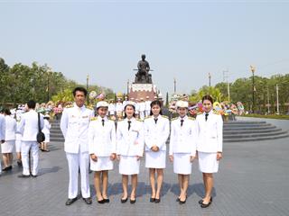 มหาวิทยาลัยพะเยา,นำโดย,ศาสตราจารย์พิเศษ,ดร.มณฑล,สงวนเสริมศรี,อธิการบดีมหาวิทยาลัยพะเยา,พร้อมด้วยคณะผู้บริหาร,คณาจารย์,เจ้าหน้าที่,,เข้าร่วมพิธีวางพวงมาลาถวายราชสักการะ,วันคล้ายวันสวรรคตสมเด็จพระนเรศวรมหาราช,ประจำปี,2561,