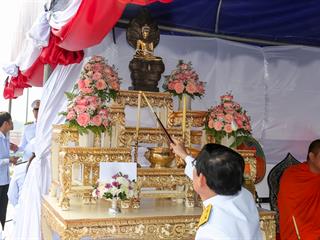 มหาวิทยาลัยพะเยา,นำโดย,ศาสตราจารย์พิเศษ,ดร.มณฑล,สงวนเสริมศรี,อธิการบดีมหาวิทยาลัยพะเยา,พร้อมด้วยคณะผู้บริหาร,คณาจารย์,เจ้าหน้าที่,,เข้าร่วมพิธีวางพวงมาลาถวายราชสักการะ,วันคล้ายวันสวรรคตสมเด็จพระนเรศวรมหาราช,ประจำปี,2561,