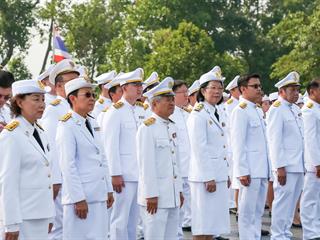 มหาวิทยาลัยพะเยา,นำโดย,ศาสตราจารย์พิเศษ,ดร.มณฑล,สงวนเสริมศรี,อธิการบดีมหาวิทยาลัยพะเยา,พร้อมด้วยคณะผู้บริหาร,คณาจารย์,เจ้าหน้าที่,,เข้าร่วมพิธีวางพวงมาลาถวายราชสักการะ,วันคล้ายวันสวรรคตสมเด็จพระนเรศวรมหาราช,ประจำปี,2561,