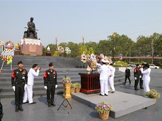 มหาวิทยาลัยพะเยา,นำโดย,ศาสตราจารย์พิเศษ,ดร.มณฑล,สงวนเสริมศรี,อธิการบดีมหาวิทยาลัยพะเยา,พร้อมด้วยคณะผู้บริหาร,คณาจารย์,เจ้าหน้าที่,,เข้าร่วมพิธีวางพวงมาลาถวายราชสักการะ,วันคล้ายวันสวรรคตสมเด็จพระนเรศวรมหาราช,ประจำปี,2561,