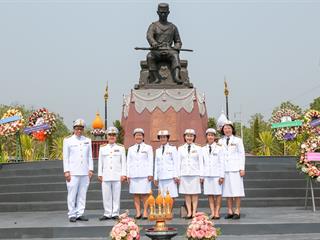 มหาวิทยาลัยพะเยา,นำโดย,ศาสตราจารย์พิเศษ,ดร.มณฑล,สงวนเสริมศรี,อธิการบดีมหาวิทยาลัยพะเยา,พร้อมด้วยคณะผู้บริหาร,คณาจารย์,เจ้าหน้าที่,,เข้าร่วมพิธีวางพวงมาลาถวายราชสักการะ,วันคล้ายวันสวรรคตสมเด็จพระนเรศวรมหาราช,ประจำปี,2561,
