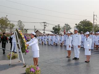 มหาวิทยาลัยพะเยา,นำโดย,ศาสตราจารย์พิเศษ,ดร.มณฑล,สงวนเสริมศรี,อธิการบดีมหาวิทยาลัยพะเยา,พร้อมด้วยคณะผู้บริหาร,คณาจารย์,เจ้าหน้าที่,,เข้าร่วมพิธีวางพวงมาลาถวายราชสักการะ,วันคล้ายวันสวรรคตสมเด็จพระนเรศวรมหาราช,ประจำปี,2561,