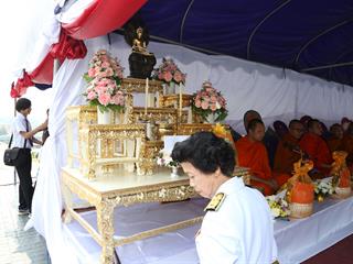 มหาวิทยาลัยพะเยา,นำโดย,ศาสตราจารย์พิเศษ,ดร.มณฑล,สงวนเสริมศรี,อธิการบดีมหาวิทยาลัยพะเยา,พร้อมด้วยคณะผู้บริหาร,คณาจารย์,เจ้าหน้าที่,,เข้าร่วมพิธีวางพวงมาลาถวายราชสักการะ,วันคล้ายวันสวรรคตสมเด็จพระนเรศวรมหาราช,ประจำปี,2561,