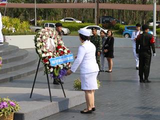 มหาวิทยาลัยพะเยา,นำโดย,ศาสตราจารย์พิเศษ,ดร.มณฑล,สงวนเสริมศรี,อธิการบดีมหาวิทยาลัยพะเยา,พร้อมด้วยคณะผู้บริหาร,คณาจารย์,เจ้าหน้าที่,,เข้าร่วมพิธีวางพวงมาลาถวายราชสักการะ,วันคล้ายวันสวรรคตสมเด็จพระนเรศวรมหาราช,ประจำปี,2561,