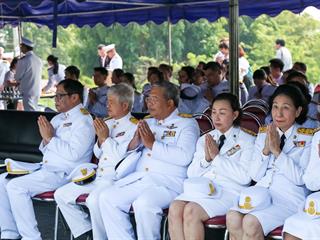 มหาวิทยาลัยพะเยา,นำโดย,ศาสตราจารย์พิเศษ,ดร.มณฑล,สงวนเสริมศรี,อธิการบดีมหาวิทยาลัยพะเยา,พร้อมด้วยคณะผู้บริหาร,คณาจารย์,เจ้าหน้าที่,,เข้าร่วมพิธีวางพวงมาลาถวายราชสักการะ,วันคล้ายวันสวรรคตสมเด็จพระนเรศวรมหาราช,ประจำปี,2561,