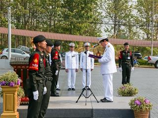 มหาวิทยาลัยพะเยา,นำโดย,ศาสตราจารย์พิเศษ,ดร.มณฑล,สงวนเสริมศรี,อธิการบดีมหาวิทยาลัยพะเยา,พร้อมด้วยคณะผู้บริหาร,คณาจารย์,เจ้าหน้าที่,,เข้าร่วมพิธีวางพวงมาลาถวายราชสักการะ,วันคล้ายวันสวรรคตสมเด็จพระนเรศวรมหาราช,ประจำปี,2561,
