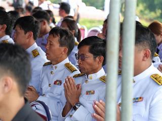 มหาวิทยาลัยพะเยา,นำโดย,ศาสตราจารย์พิเศษ,ดร.มณฑล,สงวนเสริมศรี,อธิการบดีมหาวิทยาลัยพะเยา,พร้อมด้วยคณะผู้บริหาร,คณาจารย์,เจ้าหน้าที่,,เข้าร่วมพิธีวางพวงมาลาถวายราชสักการะ,วันคล้ายวันสวรรคตสมเด็จพระนเรศวรมหาราช,ประจำปี,2561,