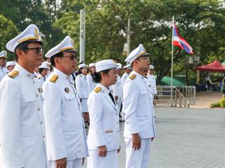 มหาวิทยาลัยพะเยา,นำโดย,ศาสตราจารย์พิเศษ,ดร.มณฑล,สงวนเสริมศรี,อธิการบดีมหาวิทยาลัยพะเยา,พร้อมด้วยคณะผู้บริหาร,คณาจารย์,เจ้าหน้าที่,,เข้าร่วมพิธีวางพวงมาลาถวายราชสักการะ,วันคล้ายวันสวรรคตสมเด็จพระนเรศวรมหาราช,ประจำปี,2561,