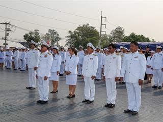 มหาวิทยาลัยพะเยา,นำโดย,ศาสตราจารย์พิเศษ,ดร.มณฑล,สงวนเสริมศรี,อธิการบดีมหาวิทยาลัยพะเยา,พร้อมด้วยคณะผู้บริหาร,คณาจารย์,เจ้าหน้าที่,,เข้าร่วมพิธีวางพวงมาลาถวายราชสักการะ,วันคล้ายวันสวรรคตสมเด็จพระนเรศวรมหาราช,ประจำปี,2561,