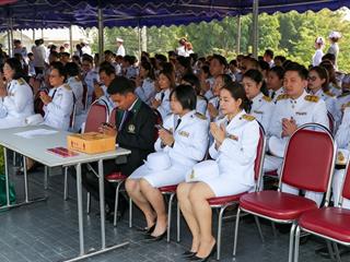มหาวิทยาลัยพะเยา,นำโดย,ศาสตราจารย์พิเศษ,ดร.มณฑล,สงวนเสริมศรี,อธิการบดีมหาวิทยาลัยพะเยา,พร้อมด้วยคณะผู้บริหาร,คณาจารย์,เจ้าหน้าที่,,เข้าร่วมพิธีวางพวงมาลาถวายราชสักการะ,วันคล้ายวันสวรรคตสมเด็จพระนเรศวรมหาราช,ประจำปี,2561,