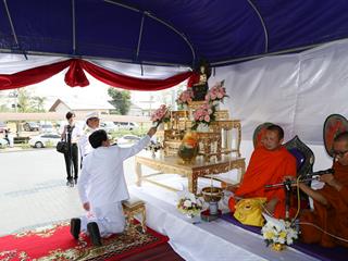 มหาวิทยาลัยพะเยา,นำโดย,ศาสตราจารย์พิเศษ,ดร.มณฑล,สงวนเสริมศรี,อธิการบดีมหาวิทยาลัยพะเยา,พร้อมด้วยคณะผู้บริหาร,คณาจารย์,เจ้าหน้าที่,,เข้าร่วมพิธีวางพวงมาลาถวายราชสักการะ,วันคล้ายวันสวรรคตสมเด็จพระนเรศวรมหาราช,ประจำปี,2561,