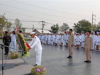 มหาวิทยาลัยพะเยา,นำโดย,ศาสตราจารย์พิเศษ,ดร.มณฑล,สงวนเสริมศรี,อธิการบดีมหาวิทยาลัยพะเยา,พร้อมด้วยคณะผู้บริหาร,คณาจารย์,เจ้าหน้าที่,,เข้าร่วมพิธีวางพวงมาลาถวายราชสักการะ,วันคล้ายวันสวรรคตสมเด็จพระนเรศวรมหาราช,ประจำปี,2561,
