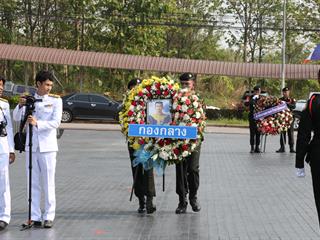 มหาวิทยาลัยพะเยา,นำโดย,ศาสตราจารย์พิเศษ,ดร.มณฑล,สงวนเสริมศรี,อธิการบดีมหาวิทยาลัยพะเยา,พร้อมด้วยคณะผู้บริหาร,คณาจารย์,เจ้าหน้าที่,,เข้าร่วมพิธีวางพวงมาลาถวายราชสักการะ,วันคล้ายวันสวรรคตสมเด็จพระนเรศวรมหาราช,ประจำปี,2561,