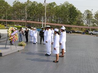 มหาวิทยาลัยพะเยา,นำโดย,ศาสตราจารย์พิเศษ,ดร.มณฑล,สงวนเสริมศรี,อธิการบดีมหาวิทยาลัยพะเยา,พร้อมด้วยคณะผู้บริหาร,คณาจารย์,เจ้าหน้าที่,,เข้าร่วมพิธีวางพวงมาลาถวายราชสักการะ,วันคล้ายวันสวรรคตสมเด็จพระนเรศวรมหาราช,ประจำปี,2561,