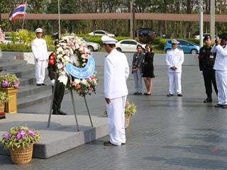 มหาวิทยาลัยพะเยา,นำโดย,ศาสตราจารย์พิเศษ,ดร.มณฑล,สงวนเสริมศรี,อธิการบดีมหาวิทยาลัยพะเยา,พร้อมด้วยคณะผู้บริหาร,คณาจารย์,เจ้าหน้าที่,,เข้าร่วมพิธีวางพวงมาลาถวายราชสักการะ,วันคล้ายวันสวรรคตสมเด็จพระนเรศวรมหาราช,ประจำปี,2561,