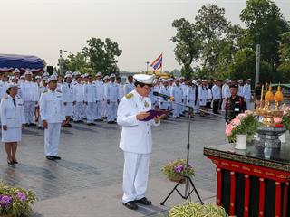 มหาวิทยาลัยพะเยา,นำโดย,ศาสตราจารย์พิเศษ,ดร.มณฑล,สงวนเสริมศรี,อธิการบดีมหาวิทยาลัยพะเยา,พร้อมด้วยคณะผู้บริหาร,คณาจารย์,เจ้าหน้าที่,,เข้าร่วมพิธีวางพวงมาลาถวายราชสักการะ,วันคล้ายวันสวรรคตสมเด็จพระนเรศวรมหาราช,ประจำปี,2561,