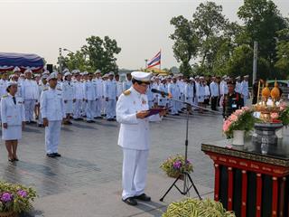 มหาวิทยาลัยพะเยา,นำโดย,ศาสตราจารย์พิเศษ,ดร.มณฑล,สงวนเสริมศรี,อธิการบดีมหาวิทยาลัยพะเยา,พร้อมด้วยคณะผู้บริหาร,คณาจารย์,เจ้าหน้าที่,,เข้าร่วมพิธีวางพวงมาลาถวายราชสักการะ,วันคล้ายวันสวรรคตสมเด็จพระนเรศวรมหาราช,ประจำปี,2561,