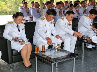 มหาวิทยาลัยพะเยา,นำโดย,ศาสตราจารย์พิเศษ,ดร.มณฑล,สงวนเสริมศรี,อธิการบดีมหาวิทยาลัยพะเยา,พร้อมด้วยคณะผู้บริหาร,คณาจารย์,เจ้าหน้าที่,,เข้าร่วมพิธีวางพวงมาลาถวายราชสักการะ,วันคล้ายวันสวรรคตสมเด็จพระนเรศวรมหาราช,ประจำปี,2561,