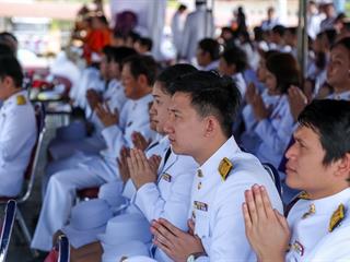 มหาวิทยาลัยพะเยา,นำโดย,ศาสตราจารย์พิเศษ,ดร.มณฑล,สงวนเสริมศรี,อธิการบดีมหาวิทยาลัยพะเยา,พร้อมด้วยคณะผู้บริหาร,คณาจารย์,เจ้าหน้าที่,,เข้าร่วมพิธีวางพวงมาลาถวายราชสักการะ,วันคล้ายวันสวรรคตสมเด็จพระนเรศวรมหาราช,ประจำปี,2561,