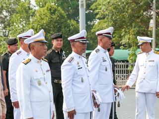มหาวิทยาลัยพะเยา,นำโดย,ศาสตราจารย์พิเศษ,ดร.มณฑล,สงวนเสริมศรี,อธิการบดีมหาวิทยาลัยพะเยา,พร้อมด้วยคณะผู้บริหาร,คณาจารย์,เจ้าหน้าที่,,เข้าร่วมพิธีวางพวงมาลาถวายราชสักการะ,วันคล้ายวันสวรรคตสมเด็จพระนเรศวรมหาราช,ประจำปี,2561,