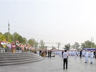 มหาวิทยาลัยพะเยา,นำโดย,ศาสตราจารย์พิเศษ,ดร.มณฑล,สงวนเสริมศรี,อธิการบดีมหาวิทยาลัยพะเยา,พร้อมด้วยคณะผู้บริหาร,คณาจารย์,เจ้าหน้าที่,,เข้าร่วมพิธีวางพวงมาลาถวายราชสักการะ,วันคล้ายวันสวรรคตสมเด็จพระนเรศวรมหาราช,ประจำปี,2561,