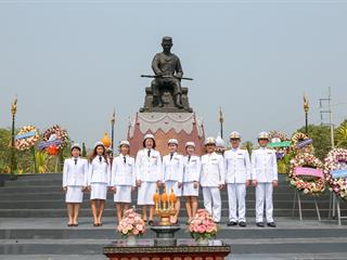 มหาวิทยาลัยพะเยา,นำโดย,ศาสตราจารย์พิเศษ,ดร.มณฑล,สงวนเสริมศรี,อธิการบดีมหาวิทยาลัยพะเยา,พร้อมด้วยคณะผู้บริหาร,คณาจารย์,เจ้าหน้าที่,,เข้าร่วมพิธีวางพวงมาลาถวายราชสักการะ,วันคล้ายวันสวรรคตสมเด็จพระนเรศวรมหาราช,ประจำปี,2561,