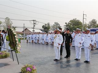 มหาวิทยาลัยพะเยา,นำโดย,ศาสตราจารย์พิเศษ,ดร.มณฑล,สงวนเสริมศรี,อธิการบดีมหาวิทยาลัยพะเยา,พร้อมด้วยคณะผู้บริหาร,คณาจารย์,เจ้าหน้าที่,,เข้าร่วมพิธีวางพวงมาลาถวายราชสักการะ,วันคล้ายวันสวรรคตสมเด็จพระนเรศวรมหาราช,ประจำปี,2561,