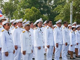 มหาวิทยาลัยพะเยา,นำโดย,ศาสตราจารย์พิเศษ,ดร.มณฑล,สงวนเสริมศรี,อธิการบดีมหาวิทยาลัยพะเยา,พร้อมด้วยคณะผู้บริหาร,คณาจารย์,เจ้าหน้าที่,,เข้าร่วมพิธีวางพวงมาลาถวายราชสักการะ,วันคล้ายวันสวรรคตสมเด็จพระนเรศวรมหาราช,ประจำปี,2561,