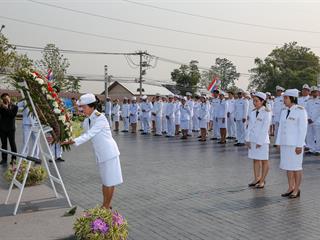 มหาวิทยาลัยพะเยา,นำโดย,ศาสตราจารย์พิเศษ,ดร.มณฑล,สงวนเสริมศรี,อธิการบดีมหาวิทยาลัยพะเยา,พร้อมด้วยคณะผู้บริหาร,คณาจารย์,เจ้าหน้าที่,,เข้าร่วมพิธีวางพวงมาลาถวายราชสักการะ,วันคล้ายวันสวรรคตสมเด็จพระนเรศวรมหาราช,ประจำปี,2561,