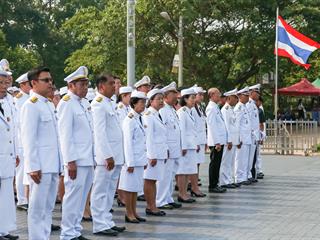 มหาวิทยาลัยพะเยา,นำโดย,ศาสตราจารย์พิเศษ,ดร.มณฑล,สงวนเสริมศรี,อธิการบดีมหาวิทยาลัยพะเยา,พร้อมด้วยคณะผู้บริหาร,คณาจารย์,เจ้าหน้าที่,,เข้าร่วมพิธีวางพวงมาลาถวายราชสักการะ,วันคล้ายวันสวรรคตสมเด็จพระนเรศวรมหาราช,ประจำปี,2561,