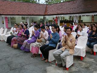 มหาวิทยาลัยพะเยา,จัดโครงการ,“ประเพณีแห่ผ้าห่มพระธาตุจอมทอง”,โดยความร่วมมือระหว่างคณะศิลปศาสตร์,คณะรัฐศาสตร์และสังคมศาสตร์และวิทยาลัยการศึกษา,มหาวิทยาลัยพะเยา,ร่วมกับจังหวัดพะเยา,เทศบาลเมืองพะเยา,สำนักงานวัฒนธรรมจังหวัดพะเยา,สํานักงานพระพุทธศาสนาจังหวัดพะเยา,และการท่องเที่ยวแห่งประเทศไทย,สำนักงานเชียงราย,