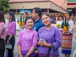 คณะรัฐศาสตร์และสังคมศาสตร์,มหาวิทยาลัยพะเยา,ร่วมโครงการ,“ประเพณีแห่ผ้าห่มพระธาตุจอมทอง”,ครั้งที่,3,โดยความร่วมมือระหว่างคณะศิลปศาสตร์,คณะรัฐศาสตร์และสังคมศาสตร์,และวิทยาลัยการศึกษา,มหาวิทยาลัยพะเยา,ร่วมกับจังหวัดพะเยา,เทศบาลเมืองพะเยา,สำนักงานวัฒนธรรมจังหวัดพะเยา,สํานักงานพระพุทธศาสนาจังหวัดพะเยา,และการท่องเที่ยวแห่งประเทศไทย,สำนักงานเชียงราย