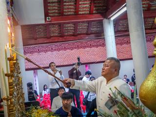 คณะรัฐศาสตร์และสังคมศาสตร์,มหาวิทยาลัยพะเยา,ร่วมโครงการ,“ประเพณีแห่ผ้าห่มพระธาตุจอมทอง”,ครั้งที่,3,โดยความร่วมมือระหว่างคณะศิลปศาสตร์,คณะรัฐศาสตร์และสังคมศาสตร์,และวิทยาลัยการศึกษา,มหาวิทยาลัยพะเยา,ร่วมกับจังหวัดพะเยา,เทศบาลเมืองพะเยา,สำนักงานวัฒนธรรมจังหวัดพะเยา,สํานักงานพระพุทธศาสนาจังหวัดพะเยา,และการท่องเที่ยวแห่งประเทศไทย,สำนักงานเชียงราย
