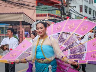คณะรัฐศาสตร์และสังคมศาสตร์,มหาวิทยาลัยพะเยา,ร่วมโครงการ,“ประเพณีแห่ผ้าห่มพระธาตุจอมทอง”,ครั้งที่,3,โดยความร่วมมือระหว่างคณะศิลปศาสตร์,คณะรัฐศาสตร์และสังคมศาสตร์,และวิทยาลัยการศึกษา,มหาวิทยาลัยพะเยา,ร่วมกับจังหวัดพะเยา,เทศบาลเมืองพะเยา,สำนักงานวัฒนธรรมจังหวัดพะเยา,สํานักงานพระพุทธศาสนาจังหวัดพะเยา,และการท่องเที่ยวแห่งประเทศไทย,สำนักงานเชียงราย
