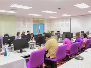 ผู้บริหาร,พบ,สาขาวิชา(สาขาวิชาภาษาจีน),ในการประชุมบุคลากรคณะศิลปศาสตร์,มหาวิทยาลัยพะเยา,,ครั้งที่,1/2561