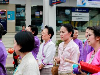 คณะศิลปศาสตร์,คณะรัฐศาสตร์และสังคมศาสตร์และวิทยาลัยการศึกษา,มหาวิทยาลัยพะเยา,ร่วมกับ,5,หน่วยงาน,และกว่า,14,ชุมชน,จัดประเพณีสืบสานวัฒนธรรมอันดีงามของจังหวัดพะเยา,“ประเพณีแห่ผ้าห่มพระธาตุจอมทอง”