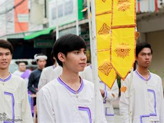 คณะศิลปศาสตร์,คณะรัฐศาสตร์และสังคมศาสตร์และวิทยาลัยการศึกษา,มหาวิทยาลัยพะเยา,ร่วมกับ,5,หน่วยงาน,และกว่า,14,ชุมชน,จัดประเพณีสืบสานวัฒนธรรมอันดีงามของจังหวัดพะเยา,“ประเพณีแห่ผ้าห่มพระธาตุจอมทอง”