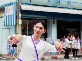 คณะศิลปศาสตร์,คณะรัฐศาสตร์และสังคมศาสตร์และวิทยาลัยการศึกษา,มหาวิทยาลัยพะเยา,ร่วมกับ,5,หน่วยงาน,และกว่า,14,ชุมชน,จัดประเพณีสืบสานวัฒนธรรมอันดีงามของจังหวัดพะเยา,“ประเพณีแห่ผ้าห่มพระธาตุจอมทอง”