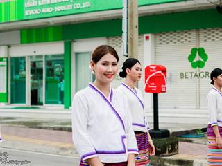 คณะศิลปศาสตร์,คณะรัฐศาสตร์และสังคมศาสตร์และวิทยาลัยการศึกษา,มหาวิทยาลัยพะเยา,ร่วมกับ,5,หน่วยงาน,และกว่า,14,ชุมชน,จัดประเพณีสืบสานวัฒนธรรมอันดีงามของจังหวัดพะเยา,“ประเพณีแห่ผ้าห่มพระธาตุจอมทอง”