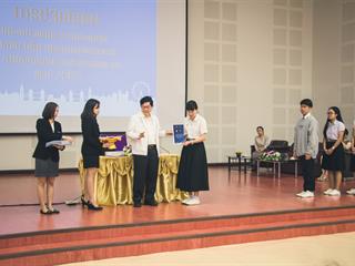 บุคลากรสายวิชาการและสนับสนุน,พร้อมด้วยนิสิตคณะศิลปศาสตร์,เข้าร่วมปฐมนิเทศโครงการพัฒนาภาษาอังกฤษสำหรับนิสิต,บุคลากรสายวิชาการและสายสนับสนุน,มหาวิทยาลัยพะเยา,ประจำปี,2561
