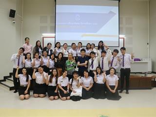 สอบการนำเสนอการศึกษาอิสระของนิสิตชั้นปีที่,4,คู่ขนานภาษาไทยและวิทยาลัยการศึกษา,,คณะศิลปศาสตร์,มหาวิทยาลัยพะเยา