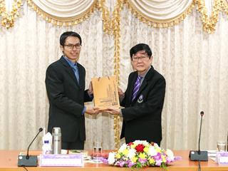 มหาวิทยาลัยพะเยา,ต้อนรับคณะผู้บริหาร,มหาวิทยาลัยนเรศวร