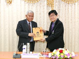 มหาวิทยาลัยพะเยา,ต้อนรับคณะผู้บริหาร,มหาวิทยาลัยนเรศวร