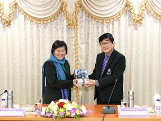 มหาวิทยาลัยพะเยา,ต้อนรับคณะผู้บริหาร,มหาวิทยาลัยนเรศวร