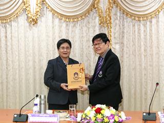 มหาวิทยาลัยพะเยา,ต้อนรับคณะผู้บริหาร,มหาวิทยาลัยนเรศวร