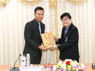 มหาวิทยาลัยพะเยา,ต้อนรับคณะผู้บริหาร,มหาวิทยาลัยนเรศวร